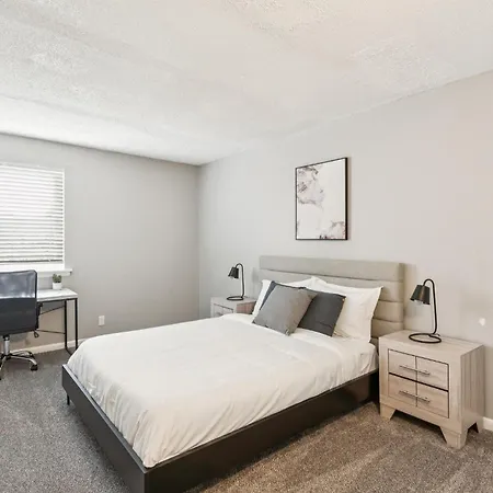 Avery Apartments G7 I Spacious 1 Bed 1 Bath